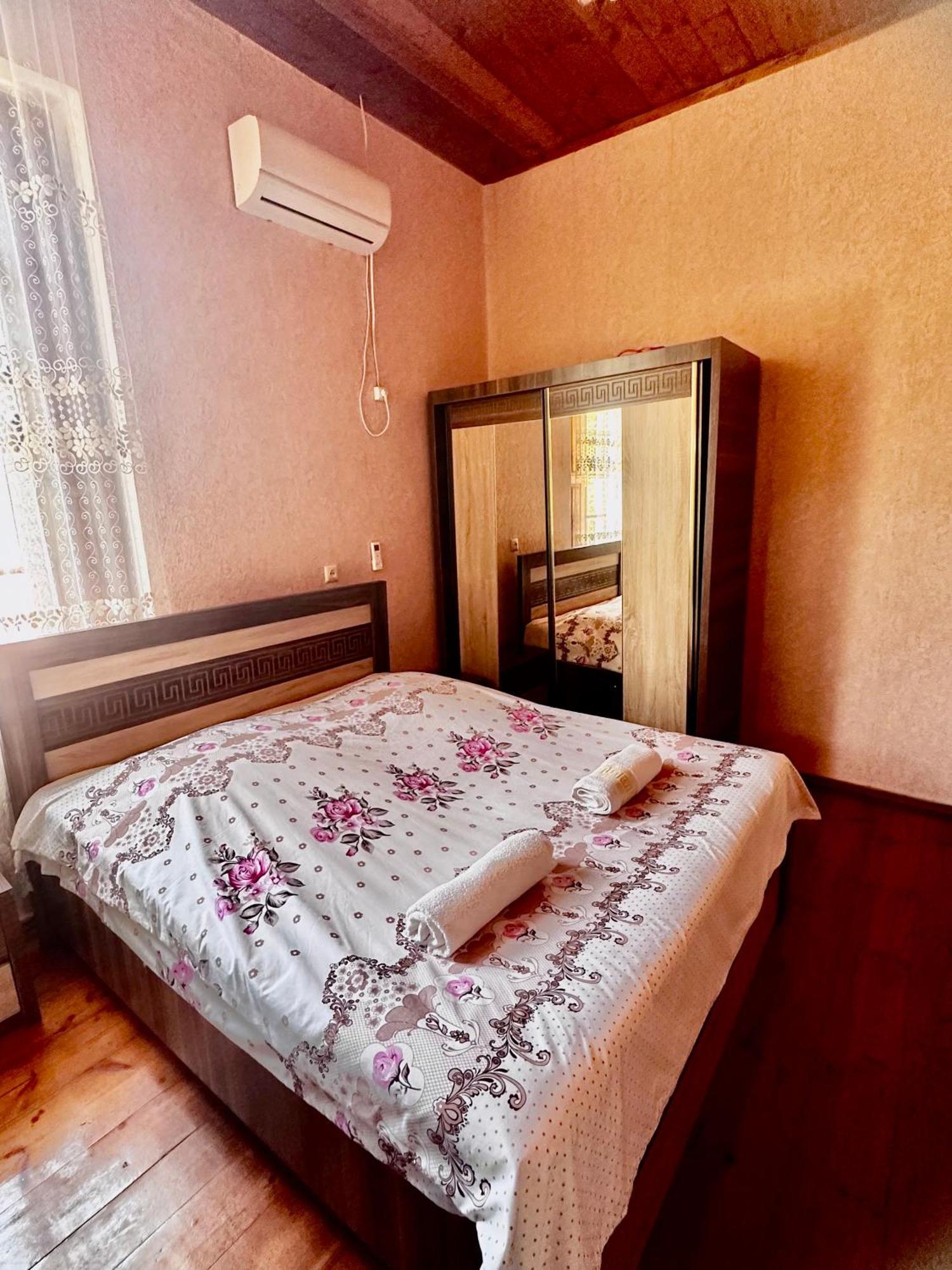Guesthouse Kamelia Martvili Extérieur photo